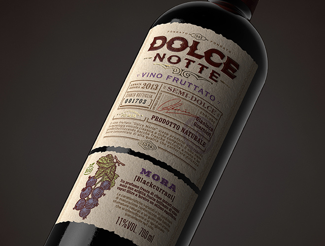 复古质感果酒瓶贴设计